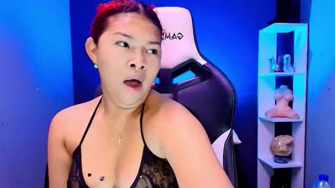 hot chocolate 4u online show from October 2025 12:00:02 PM