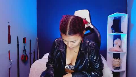 hot chocolate 4u online show from December 2025 11:50:02 AM