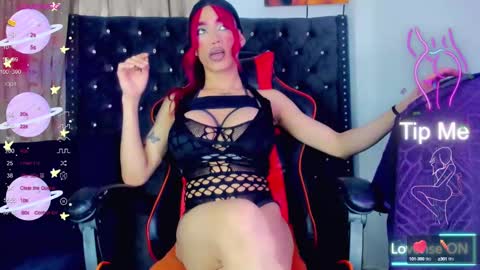 Snapshot of hot_destinyk chatting on September 2025 10:28:01 AM destinyk online show from September 2025 10:28:01 AM