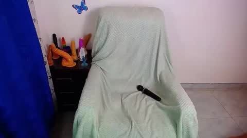 angie online show from November 2025 11:57:02 PM