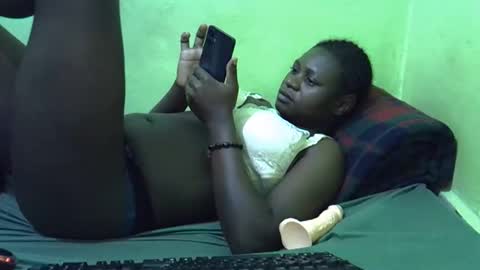 hot_girlly online show from September 2025 06:07:01 PM