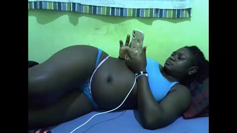 Snapshot of hot_girlly chatting on April 2026 06:37:01 PM hot_girlly online show from April 2026 06:37:01 PM