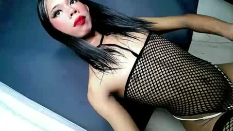 Snapshot of hot_impress chatting on February 2026 01:53:02 AM Yllana Marie online show from February 2026 01:53:02 AM