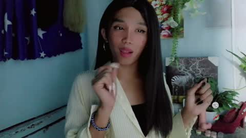 Khianna online show from April 2026 04:01:01 PM