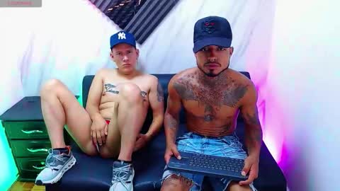 SEXY COUPLE  online show from November 2025 05:32:02 AM