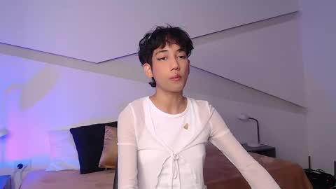 Alana online show from February 2025 08:33:02 PM