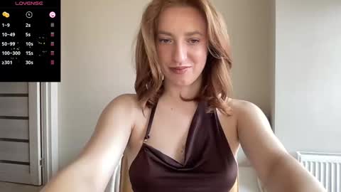 Lina online show from October 2025 08:23:02 AM