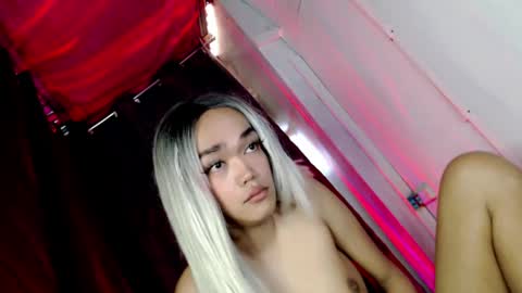 hot_moma69 online show from April 2026 05:19:01 AM