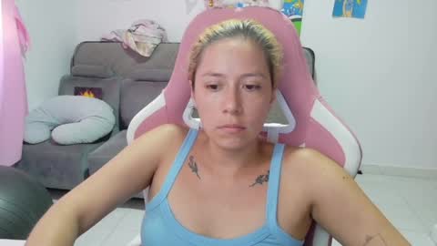 Mia online show from April 2026 05:21:02 PM