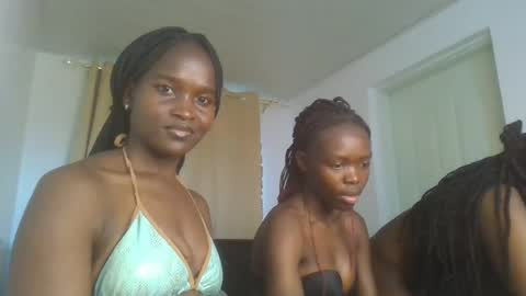 Snapshot of hot_petite12 chatting on June 2026 07:03:02 AM Petite online show from June 2026 07:03:02 AM