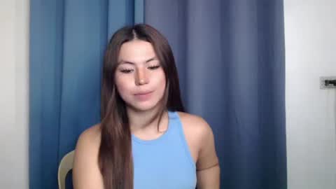 Snapshot of hot_precious_nikki chatting on February 2026 01:04:01 AM Nikki online show from February 2026 01:04:01 AM