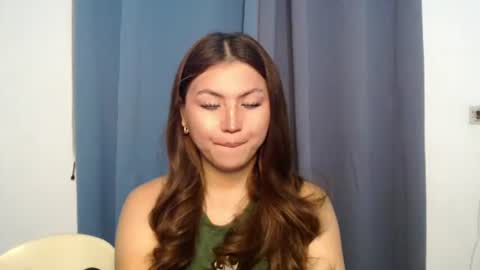 Snapshot of hot_precious_nikki chatting on February 2026 07:18:01 PM Nikki online show from February 2026 07:18:01 PM