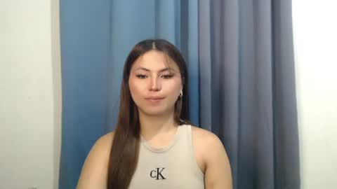 Snapshot of hot_precious_nikki chatting on February 2026 05:43:02 PM Nikki online show from February 2026 05:43:02 PM
