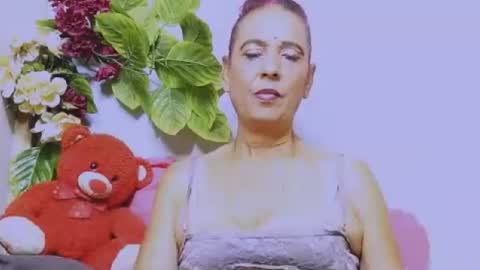 hot queen online show from July 2026 03:14:02 PM