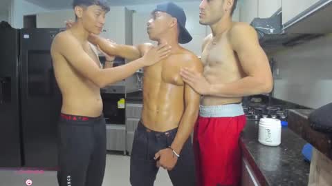 Vanesa Oliver and Andrew online show from September 2025 11:10:01 PM