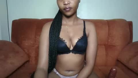 Snapshot of hot_sexy_babe chatting on May 2026 01:22:01 AM Bellah online show from May 2026 01:22:01 AM