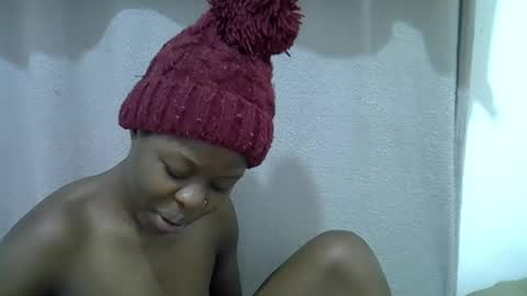 Snapshot of hot_shayla chatting on July 2026 06:21:02 PM esiiii online show from July 2026 06:21:02 PM