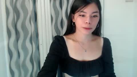 Yanna online show from May 2026 08:43:02 PM
