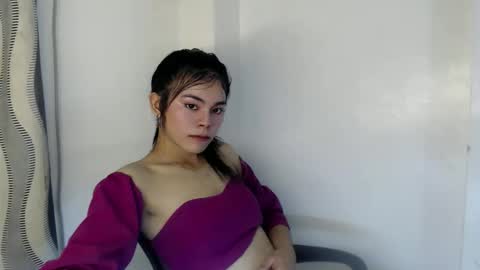 Snapshot of hot_yanna143 chatting on June 2026 09:32:02 PM Yanna online show from June 2026 09:32:02 PM