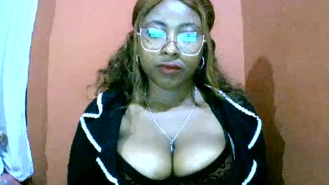 Snapshot of hotarian1 chatting on June 2026 07:06:02 AM hotarian1 online show from June 2026 07:06:02 AM