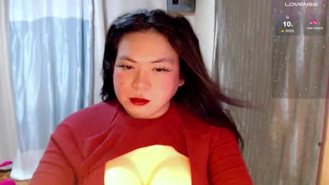 Snapshot of hotasian_mama chatting on September 2025 08:25:02 AM Grace online show from September 2025 08:25:02 AM