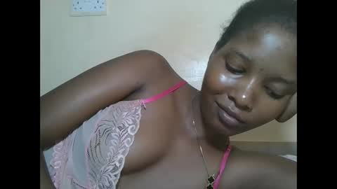 Snapshot of hotbabbee chatting on February 2026 12:51:02 AM love online show from February 2026 12:51:02 AM