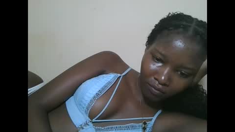 Snapshot of hotbabbee chatting on May 2026 12:52:01 AM love online show from May 2026 12:52:01 AM