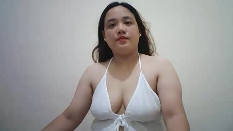 Lynn online show from September 2025 01:42:02 AM