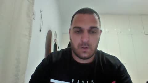 Hotbearhorny online show from February 2026 05:19:01 PM