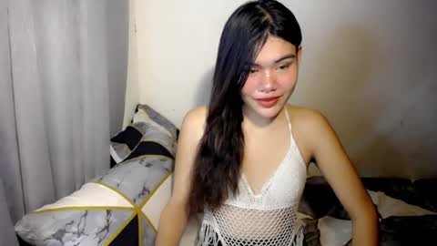 Snapshot of hotbunnyrainx chatting on July 2026 10:18:01 AM rain online show from July 2026 10:18:01 AM
