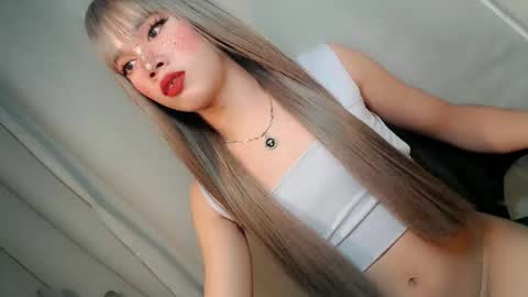 hotchescacummer online show from December 2025 07:43:02 PM