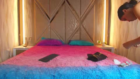 hotcouple_222 online show from March 2026 07:29:01 PM