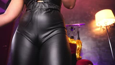 Mistress online show from January 2025 01:18:02 PM