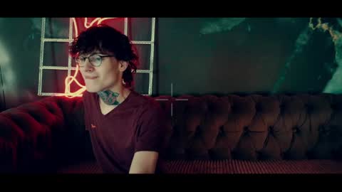 Snapshot of hotdogswaitingaports chatting on April 2026 12:46:01 PM Archi Stewart online show from April 2026 12:46:01 PM