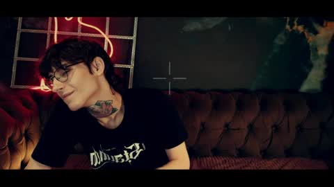 Snapshot of hotdogswaitingaports chatting on April 2026 05:35:01 PM Archi Stewart online show from April 2026 05:35:01 PM