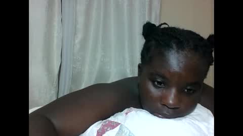 Snapshot of hotebbbyy chatting on December 2025 01:00:01 AM EBBY online show from December 2025 01:00:01 AM