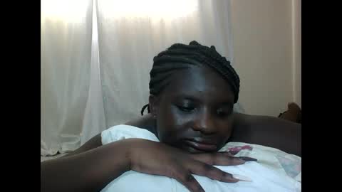 Snapshot of hotebbbyy chatting on December 2025 06:09:01 AM EBBY online show from December 2025 06:09:01 AM