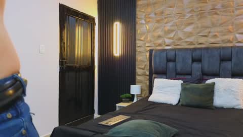 felipe  marcello online show from February 2025 07:23:02 PM