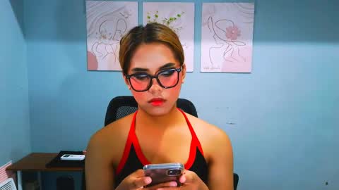 Snapshot of hotfvckingemerlyn chatting on May 2026 03:13:01 AM emily online show from May 2026 03:13:01 AM