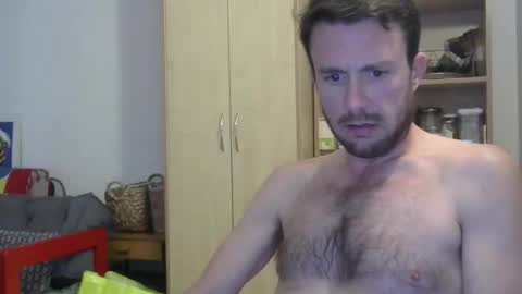 Le jardinier sexy online show from April 2026 10:32:02 PM