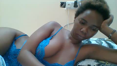 Queen online show from September 2025 06:37:02 AM