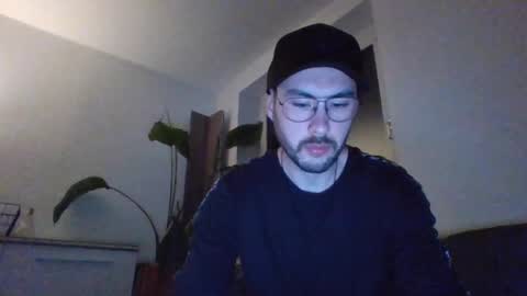 hotguitarplayernaked online show from December 2024 01:18:02 AM