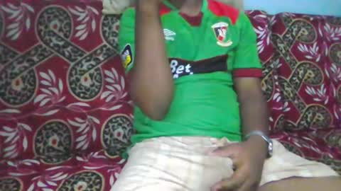 hotguyy001 online show from March 2026 02:27:02 AM