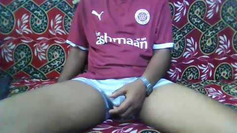 hotguyy001 online show from June 2026 05:09:02 AM