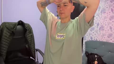 hannah online show from November 2025 02:36:01 AM