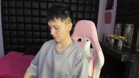 hannah online show from November 2025 12:04:01 PM