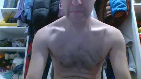 hottitan  twitter Marianoshcam online show from October 2025 06:47:01 PM