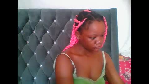 LOYCE online show from December 2025 08:09:01 AM