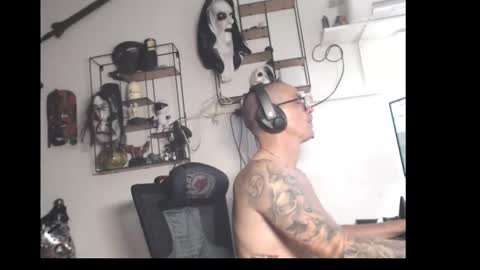 hotkinkytat online show from April 2026 11:16:01 AM