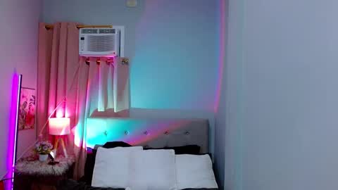 Layla online show from December 2024 08:08:02 AM